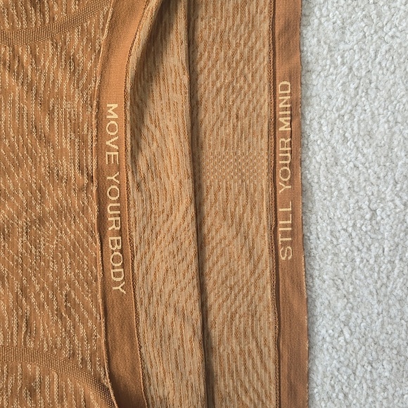 NWT Lululemon Swiftly Tech Tank 2.0 Water Surface Copper Brown/Bold Beige 14 - Picture 8 of 14